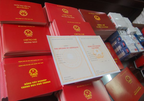 phôi bằng cấp 3
